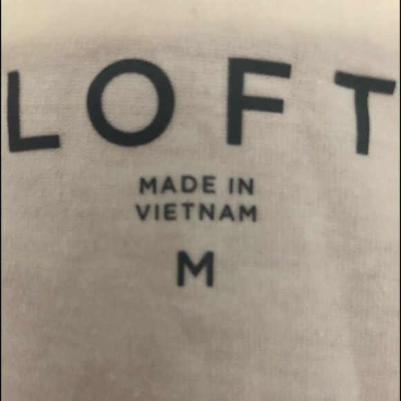 Off white tank top with clear stitching on the top - Picture 3 of 4